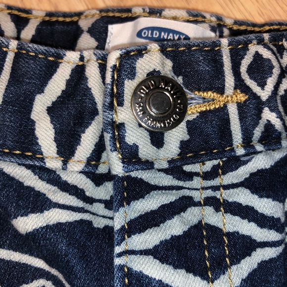 Old Navy Pattern Jean Short Size10Regular Standard - Picture 2 of 8
